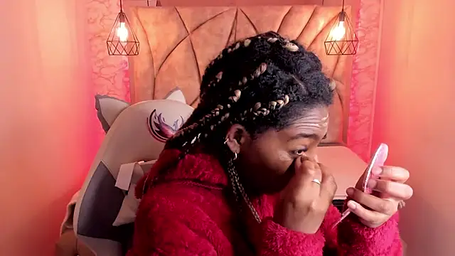 Snapshot of Queen_perla_ chatting on February 2025 12:28:01 PM Queen perla online show from February 2025 12:28:01 PM