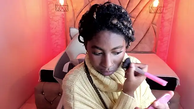 Snapshot of Queen_perla_ chatting on February 2025 12:29:02 PM Queen perla online show from February 2025 12:29:02 PM