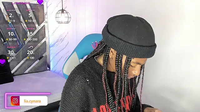 Snapshot of Queen_perla_ chatting on September 2025 01:13:01 PM Queen perla online show from September 2025 01:13:01 PM