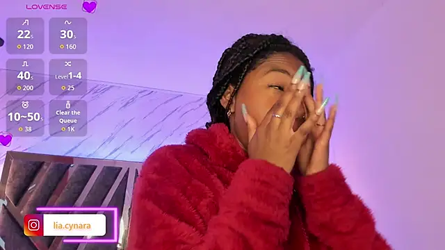 Snapshot of Queen_perla_ chatting on September 2025 11:34:02 AM Queen perla online show from September 2025 11:34:02 AM