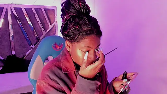 Snapshot of Queen_perla_ chatting on September 2025 12:50:02 PM Queen perla online show from September 2025 12:50:02 PM