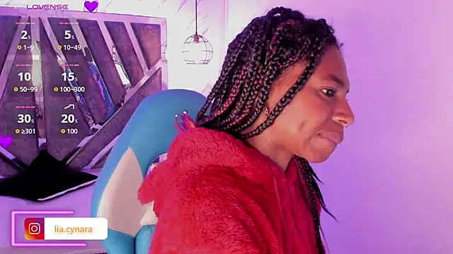 Snapshot of Queen_perla_ chatting on September 2025 12:18:01 PM Queen perla online show from September 2025 12:18:01 PM