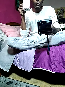 Snapshot of KeptupInosine chatting on December 2025 01:05:01 PM KeptupInosine online show from December 2025 01:05:01 PM