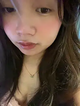 Hotellinh12 online show from November 2025 04:17:01 PM