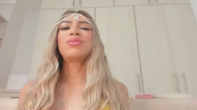 Snapshot of Angel_camm chatting on March 2026 01:39:01 PM Angel camm online show from March 2026 01:39:01 PM