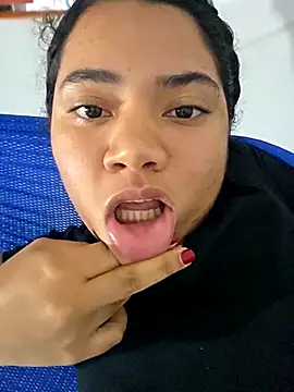 Watagatapitusberry1 online show from November 2025 03:06:01 AM