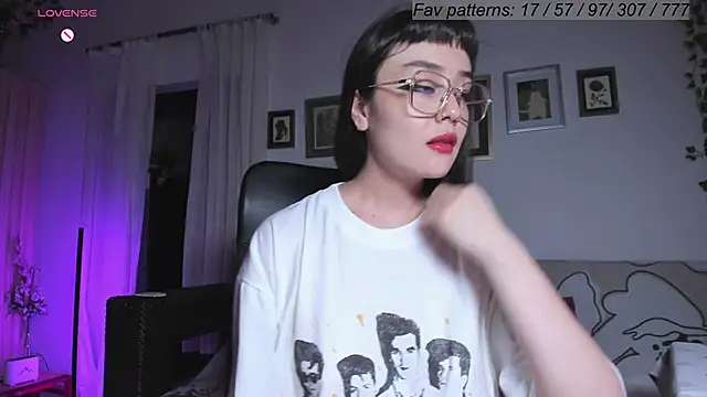 Conlosmichis online show from March 2025 02:48:01 AM