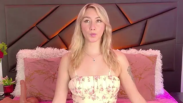 MaryDeniro online show from April 2026 08:13:02 PM