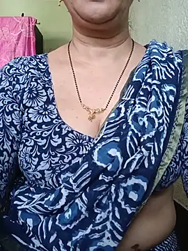 Snapshot of Rosy-B chatting on May 2026 09:48:01 AM Rosy-B online show from May 2026 09:48:01 AM