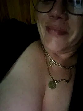 Snapshot of Off_the_Lesh chatting on May 2026 04:04:02 PM Off the Lesh online show from May 2026 04:04:02 PM