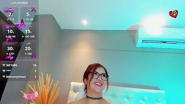 Snapshot of AriaRusso chatting on December 2024 12:56:02 AM AriaRusso online show from December 2024 12:56:02 AM