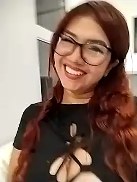 Snapshot of AriaRusso chatting on February 2025 12:49:01 AM AriaRusso online show from February 2025 12:49:01 AM