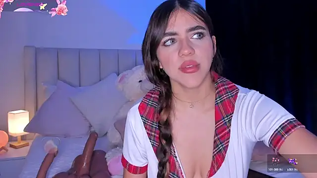 SofiScott  online show from September 2025 11:32:02 PM