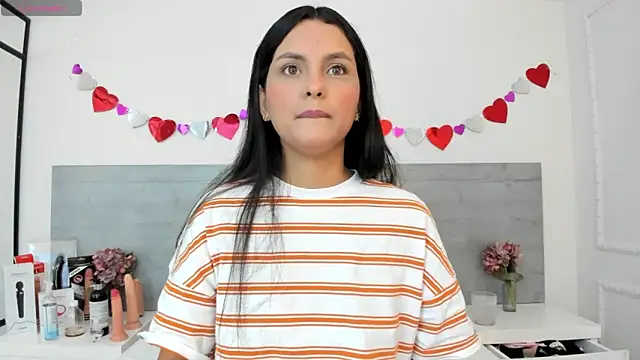 Snapshot of DulceColeman chatting on February 2025 03:23:02 AM DulceColeman online show from February 2025 03:23:02 AM