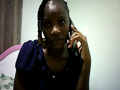 Snapshot of Pierra77 chatting on December 2025 08:04:02 PM Pierra77 online show from December 2025 08:04:02 PM