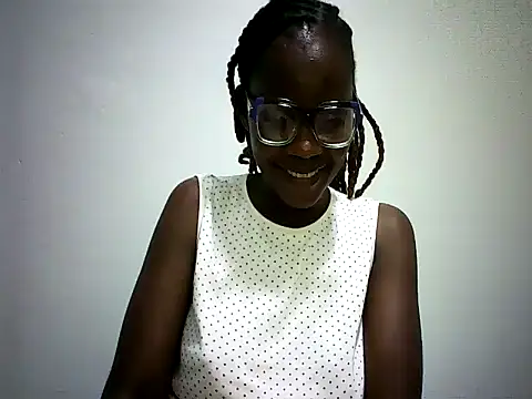 Snapshot of Pierra77 chatting on December 2025 08:49:02 PM Pierra77 online show from December 2025 08:49:02 PM