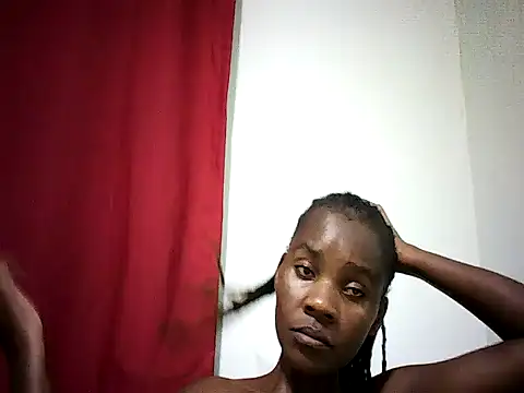 Snapshot of Pierra77 chatting on February 2026 01:25:02 AM Pierra77 online show from February 2026 01:25:02 AM