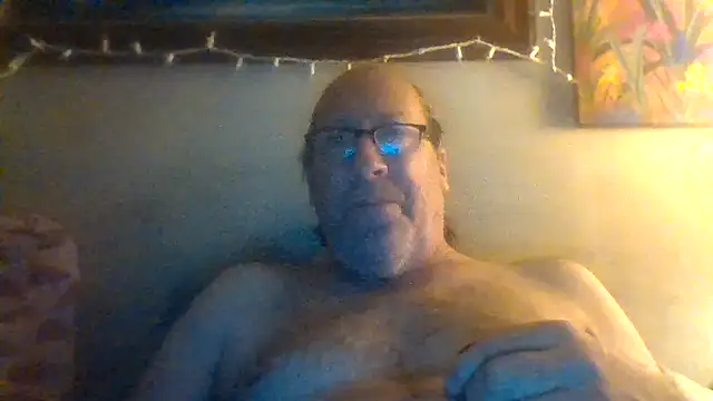 Snapshot of hornyrich69 chatting on January 2025 03:58:01 AM hornyrich69 online show from January 2025 03:58:01 AM