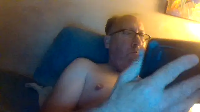 Snapshot of hornyrich69 chatting on March 2025 06:13:02 AM hornyrich69 online show from March 2025 06:13:02 AM