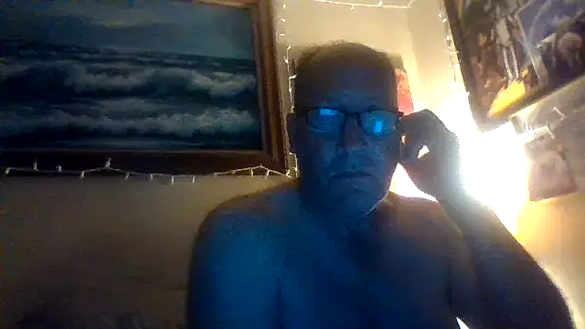 Snapshot of hornyrich69 chatting on March 2025 07:42:02 AM hornyrich69 online show from March 2025 07:42:02 AM