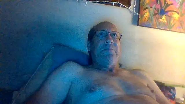 Snapshot of hornyrich69 chatting on September 2025 04:47:01 AM hornyrich69 online show from September 2025 04:47:01 AM
