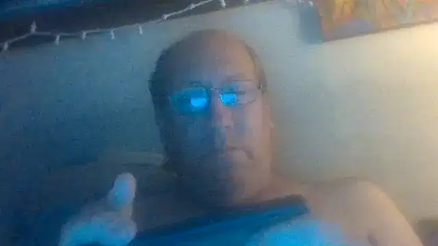 Snapshot of hornyrich69 chatting on October 2025 04:33:02 AM hornyrich69 online show from October 2025 04:33:02 AM