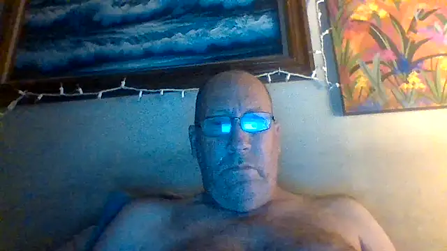 Snapshot of hornyrich69 chatting on December 2025 05:15:02 AM hornyrich69 online show from December 2025 05:15:02 AM
