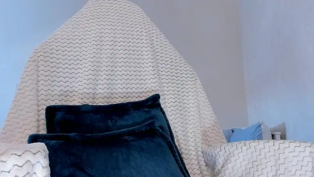 Snapshot of Britney_Ross chatting on March 2025 06:33:02 AM Britney Ross online show from March 2025 06:33:02 AM