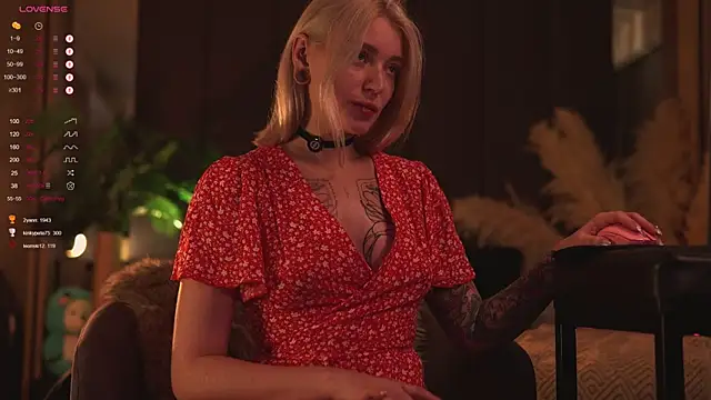 LinaKinky online show from December 2024 02:52:01 PM