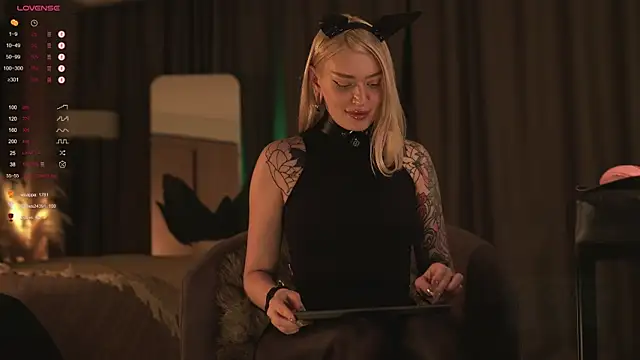 LinaKinky online show from January 2025 06:04:01 PM