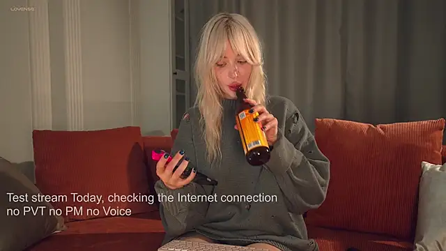 LinaKinky online show from April 2026 05:39:01 PM