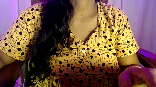 Prita07 online show from September 2025 01:22:02 PM