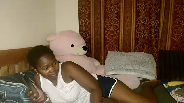 Sexxy pretty24 online show from October 2025 05:22:02 PM