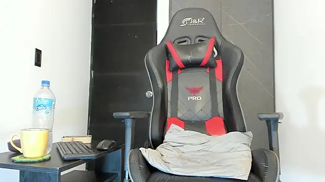 sergiio mesa27 online show from February 2025 11:10:02 PM