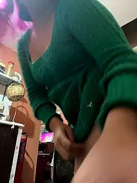 PurpleHaze17 online show from October 2025 06:05:01 PM