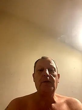 Snapshot of chubbybear2cum chatting on September 2025 01:51:02 AM chubbybear2cum online show from September 2025 01:51:02 AM