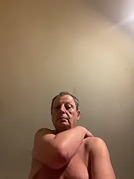 Snapshot of chubbybear2cum chatting on November 2025 06:26:02 AM chubbybear2cum online show from November 2025 06:26:02 AM