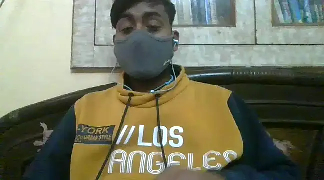 Snapshot of LUSTY_SHUBH_31 chatting on January 2025 09:57:02 AM LUSTY SHUBH 31 online show from January 2025 09:57:02 AM