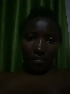 Snapshot of Naughty-sonia2 chatting on December 2024 09:33:01 PM Naughty-sonia2 online show from December 2024 09:33:01 PM