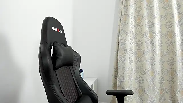 Snapshot of Sweet-bb chatting on February 2025 12:49:01 AM Sweet-bb online show from February 2025 12:49:01 AM