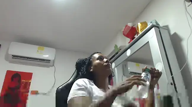 Snapshot of CandyBlackFunXXX chatting on March 2025 05:46:01 PM CandyBlackFunXXX online show from March 2025 05:46:01 PM