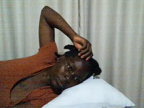 Snapshot of ara_bella chatting on November 2025 04:07:01 PM ara bella online show from November 2025 04:07:01 PM