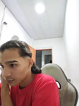 Snapshot of Boypolla11 chatting on July 2026 05:05:02 AM Boypolla11 online show from July 2026 05:05:02 AM