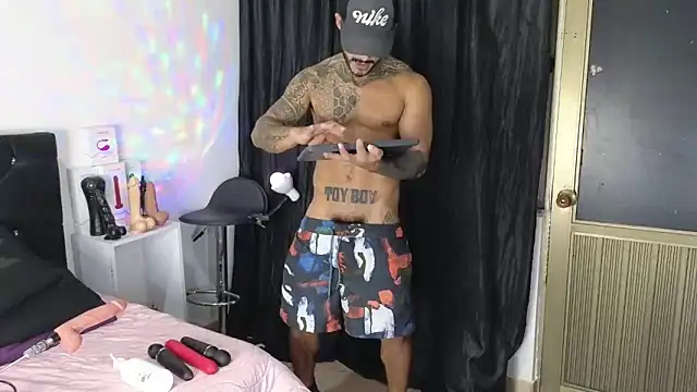 Snapshot of john_cartter1 chatting on March 2025 05:18:01 PM john cartter1 online show from March 2025 05:18:01 PM