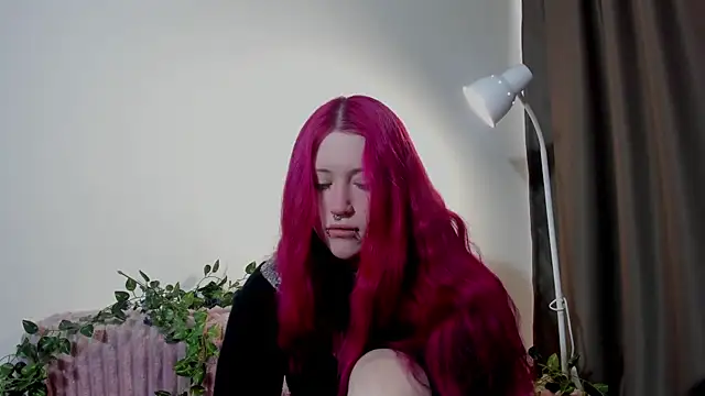 Snapshot of vergillhell chatting on December 2025 08:09:02 AM vergillhell online show from December 2025 08:09:02 AM