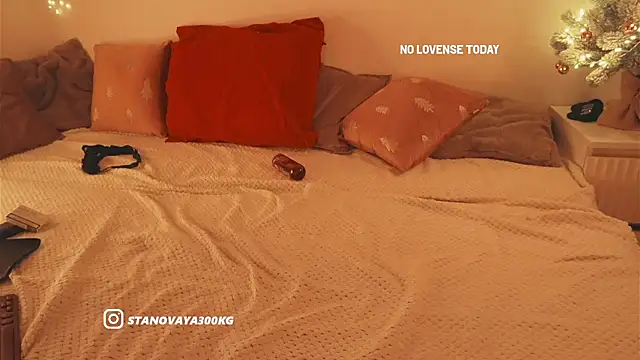 kris69kiss online show from December 2024 06:50:01 PM