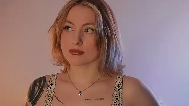 kris69kiss online show from January 2026 03:25:02 PM