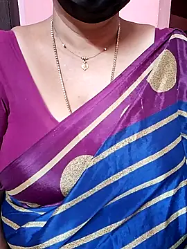 ananya956 online show from November 2025 12:10:01 AM