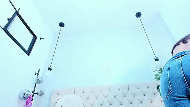 Snapshot of Victoria_Coleman chatting on November 2025 09:20:01 PM Victoria Coleman online show from November 2025 09:20:01 PM