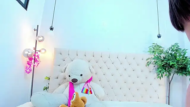 Snapshot of Victoria_Coleman chatting on December 2025 07:09:01 PM Victoria Coleman online show from December 2025 07:09:01 PM